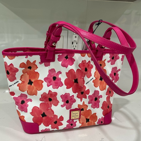 Brand New Dooney & Bourke Pink Bloom Leisure Tote - Picture 3 of 16